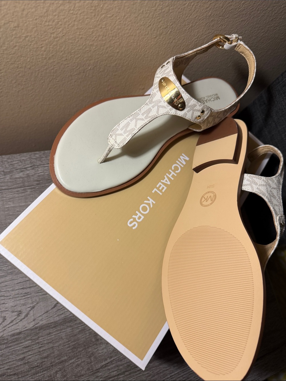 Michael Kors Beige Brown Aubrey Logo Thong Sandals - Picture 3 of 3